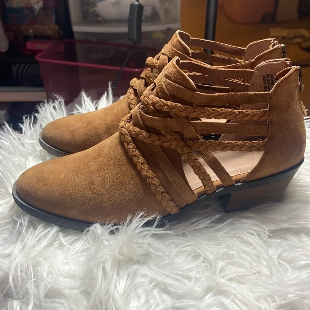 Caslon Liam Braided Suede in shade Cognac - Picture 3 of 8